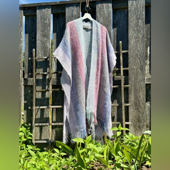 Vintage Manos Del Uruguay Handspun handmade 100% wool poncho - Picture 6 of 9